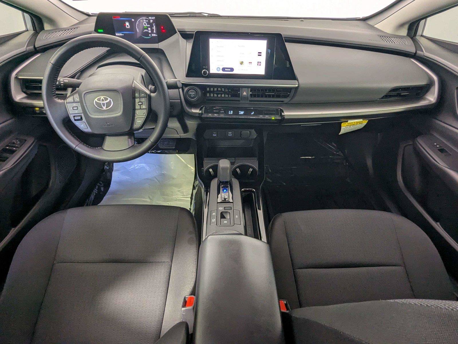 Certified 2025 Toyota Prius LE FWD image 37