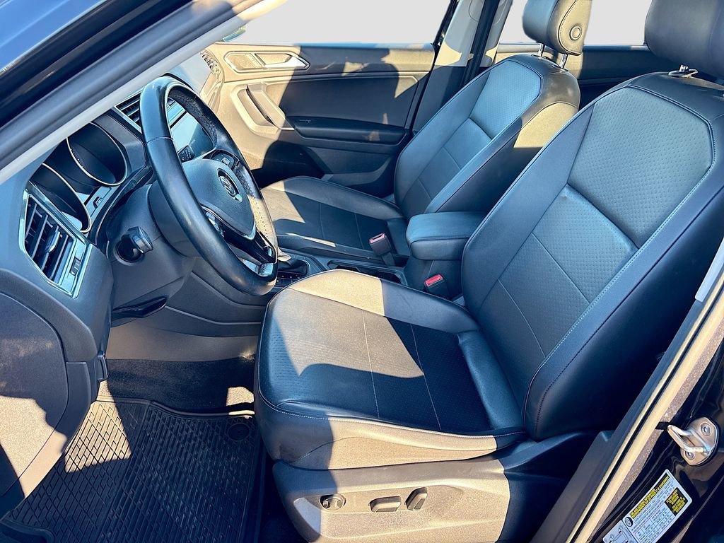 Used 2018 Volkswagen Tiguan SE w/ Front Fog Lights Package image 20