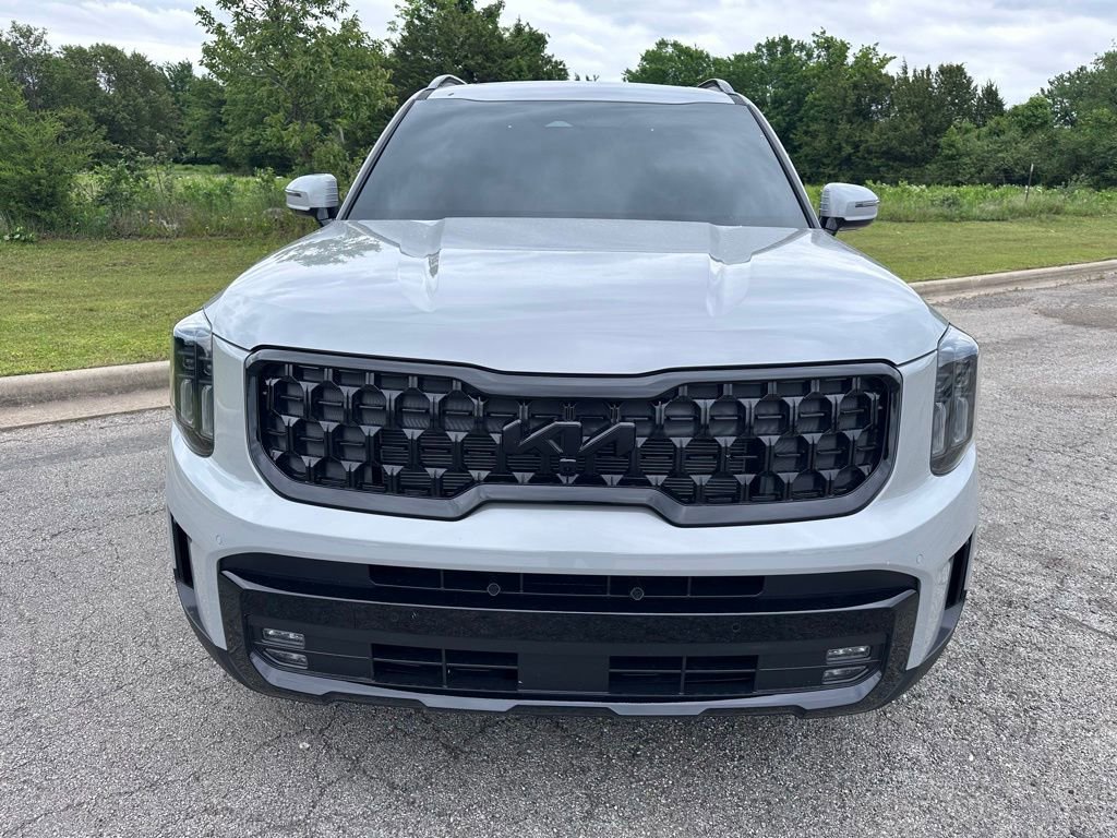 Used 2025 Kia Telluride SX Prestige X-Line AWD/4WD image 2