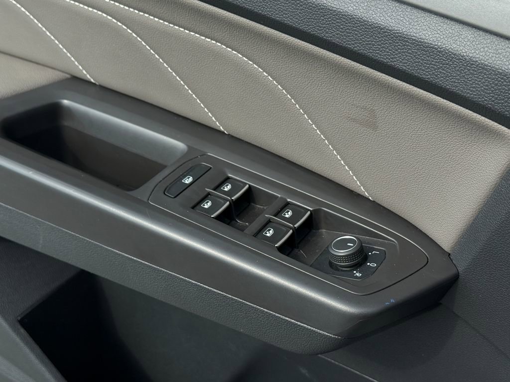 Used 2022 Volkswagen Atlas SE image 36