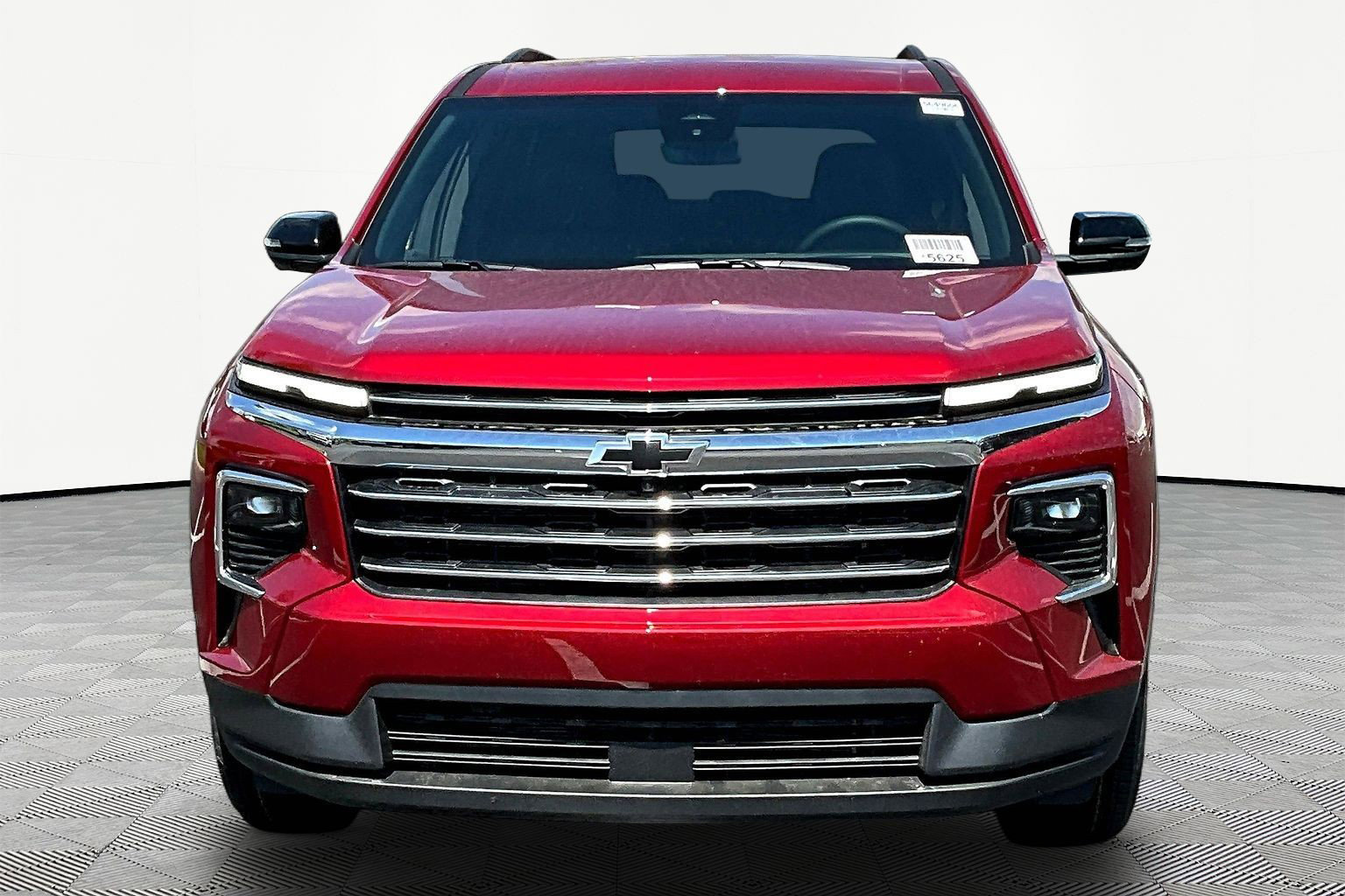 New 2026 Chevrolet Traverse LT w/ Driver Confidence Package AWD/4WD image 2