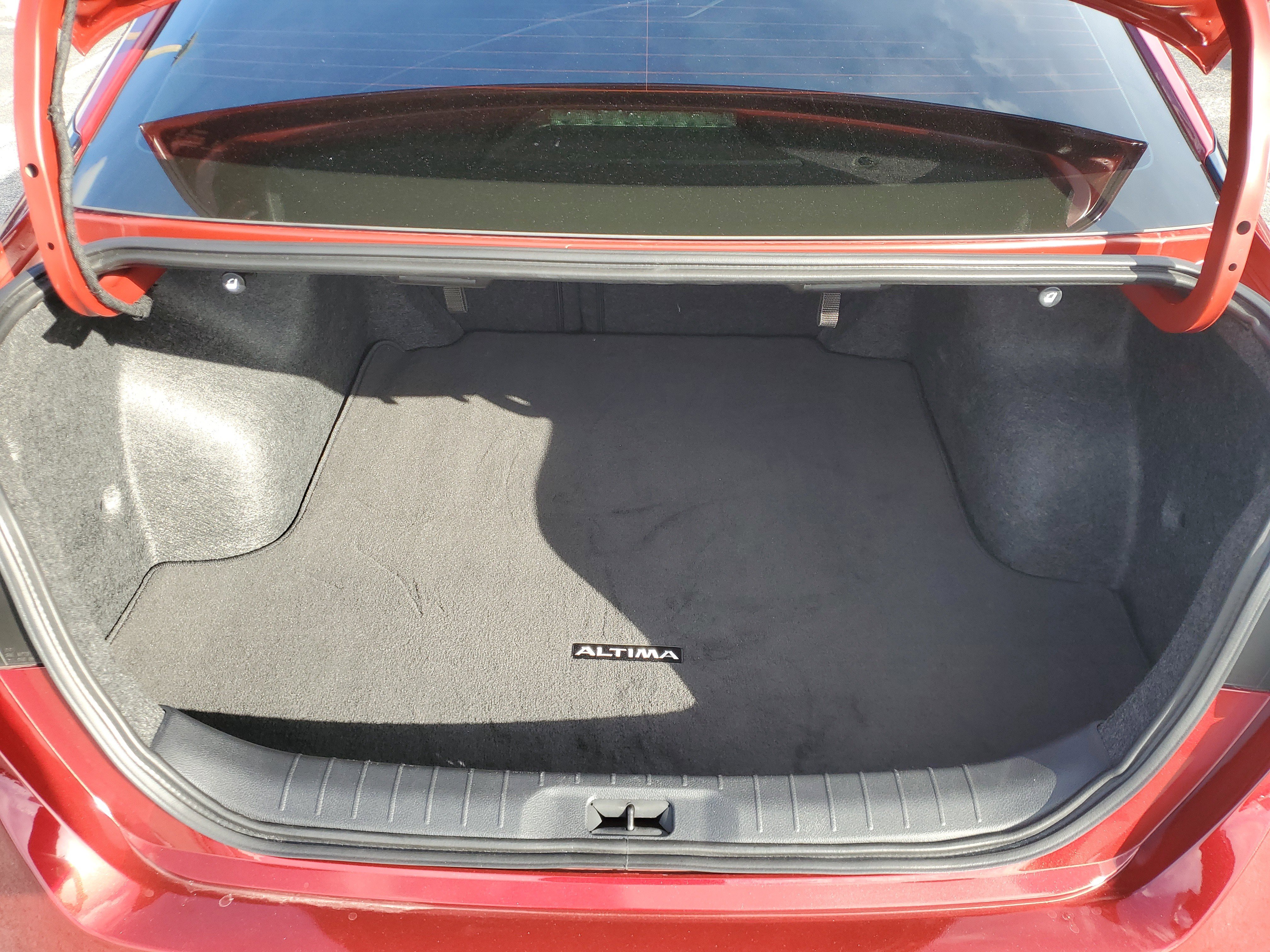 Used 2025 Nissan Altima 2.5 SR w/ SR Premium Package image 7