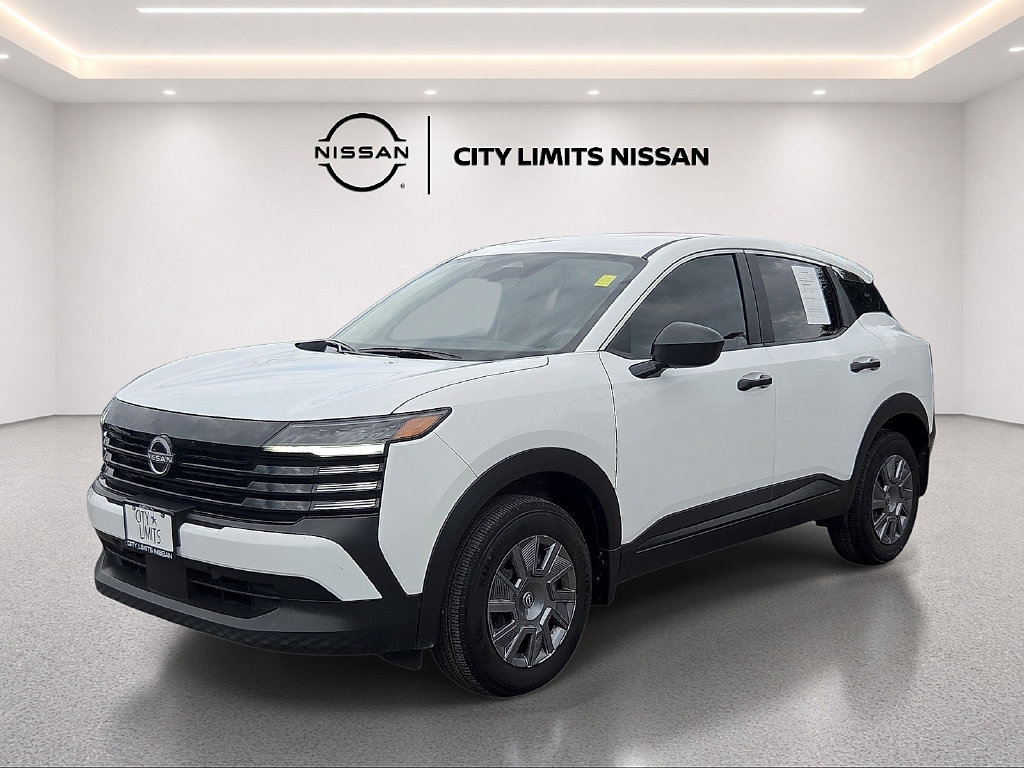 Used 2025 Nissan Kicks S FWD image 2
