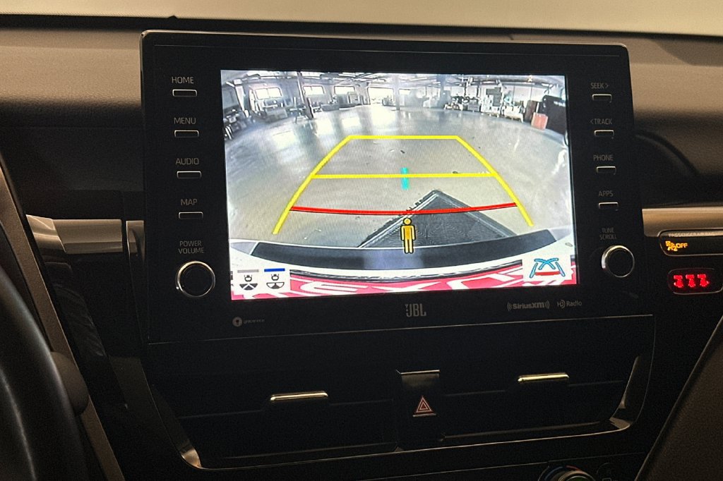 Used 2024 Toyota Camry XSE FWD image 18