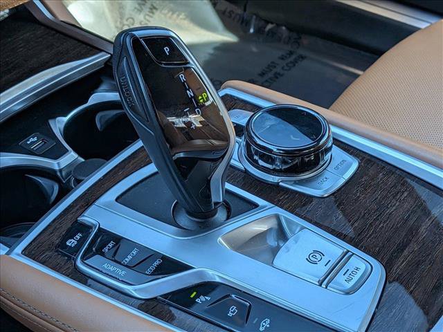 Used 2021 BMW 750i xDrive w/ Executive Package AWD/4WD image 12