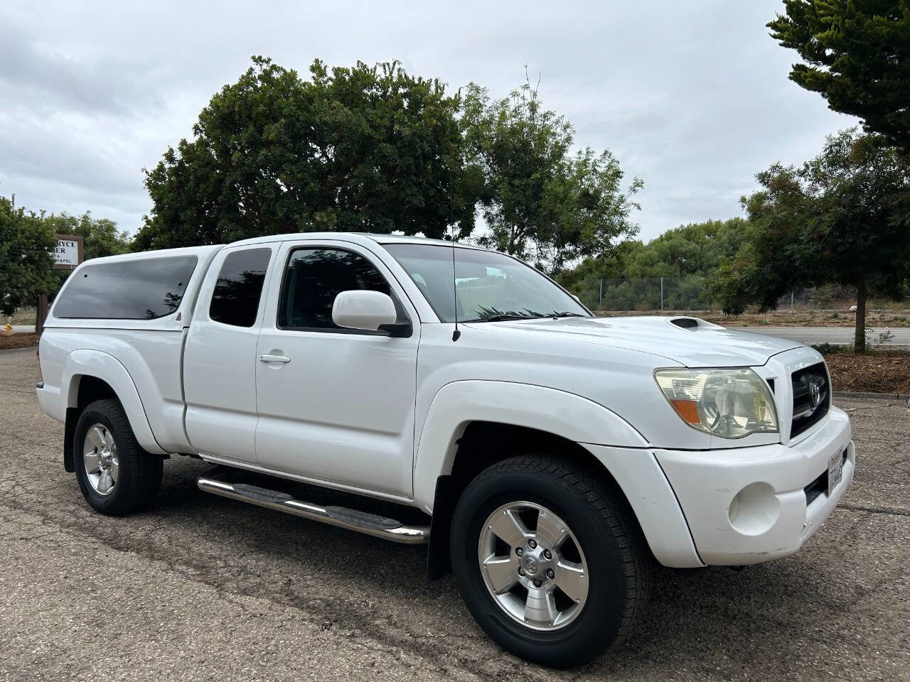Used 2005 Toyota Tacoma PreRunner image 12