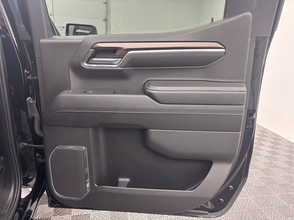 Used 2024 Chevrolet Silverado 1500 LT Trail Boss AWD/4WD image 34