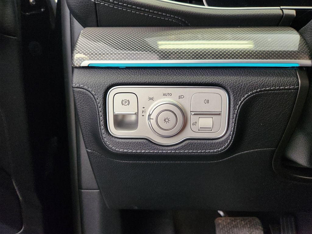Used 2021 Mercedes-Benz GLE 450 4MATIC image 21