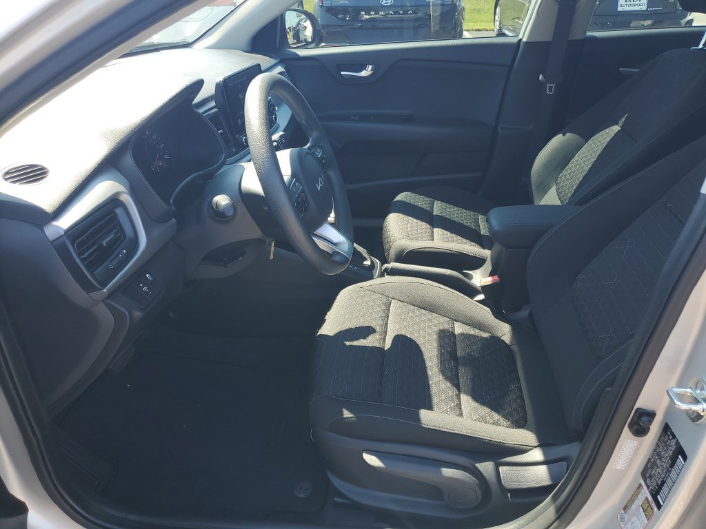 Used 2023 Kia Rio S FWD image 5