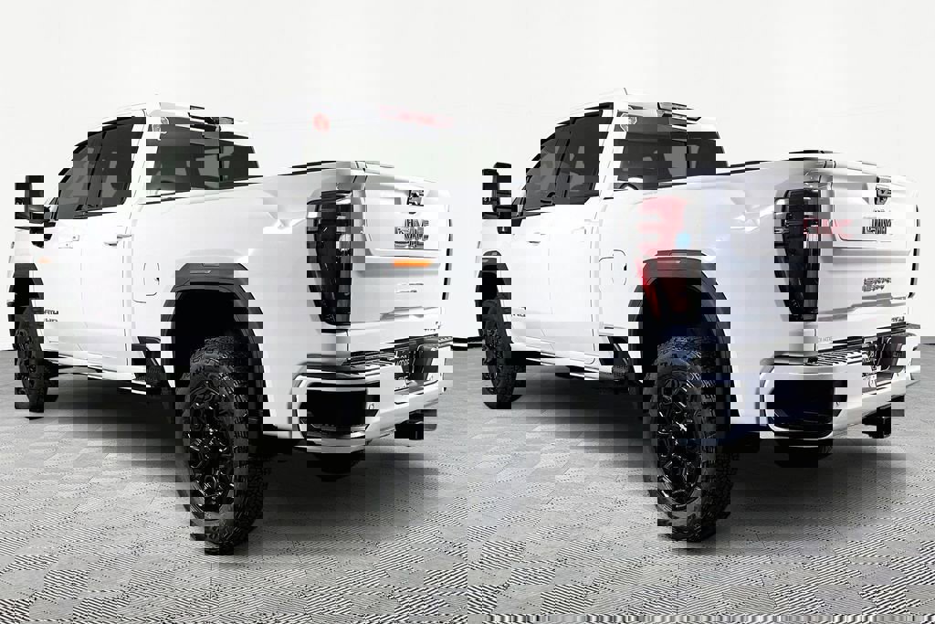 New 2026 GMC Sierra 2500 AT4 w/ AT4 Premium Plus Package image 4