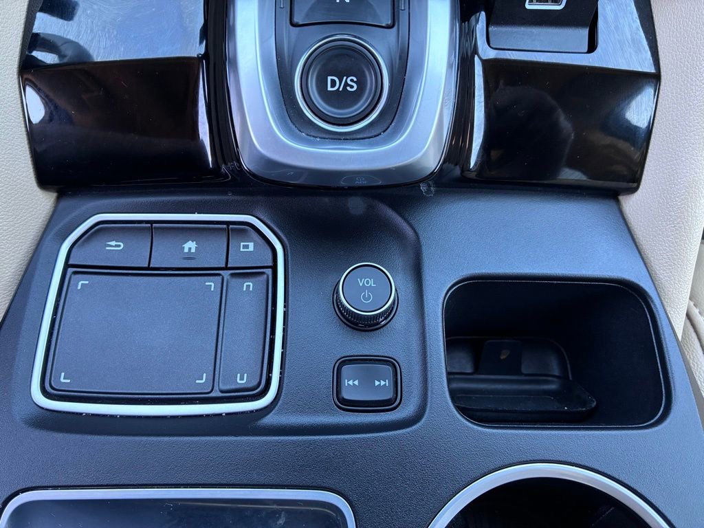 Used 2023 Acura MDX SH-AWD image 37