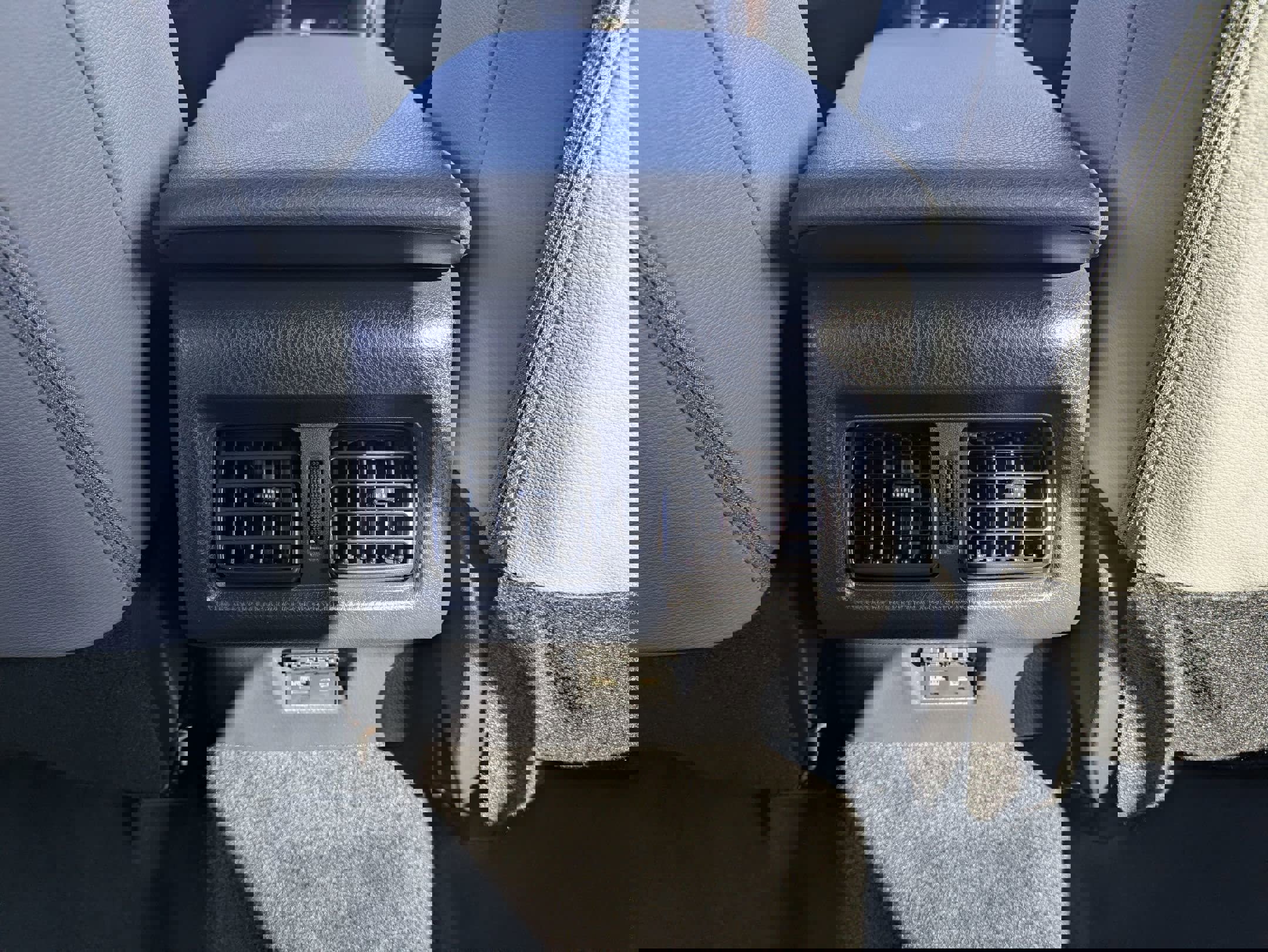 Used 2025 Toyota Camry SE w/ Convenience Package AWD/4WD image 20