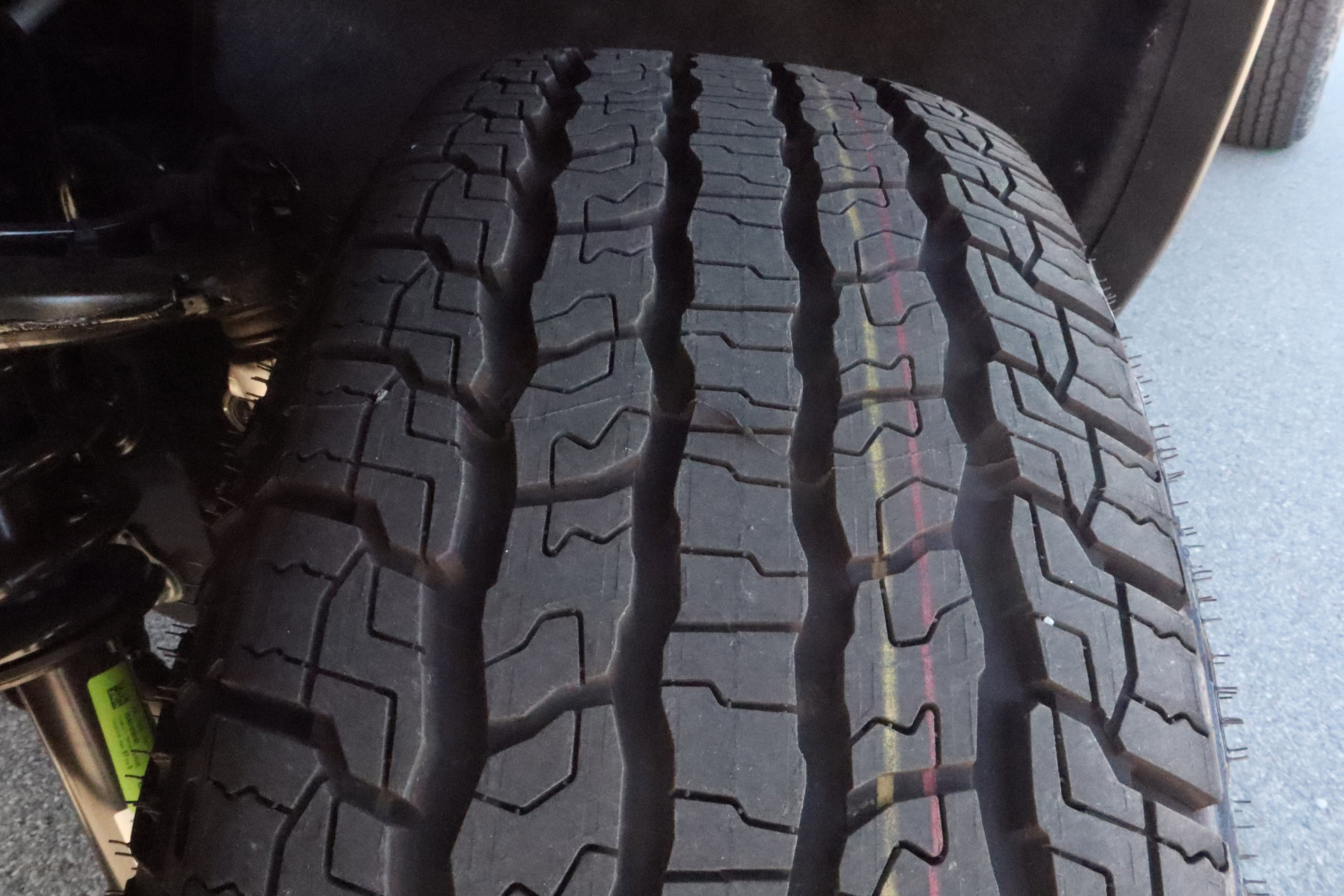 New 2026 GMC Canyon Elevation w/ Convenience Package image 17