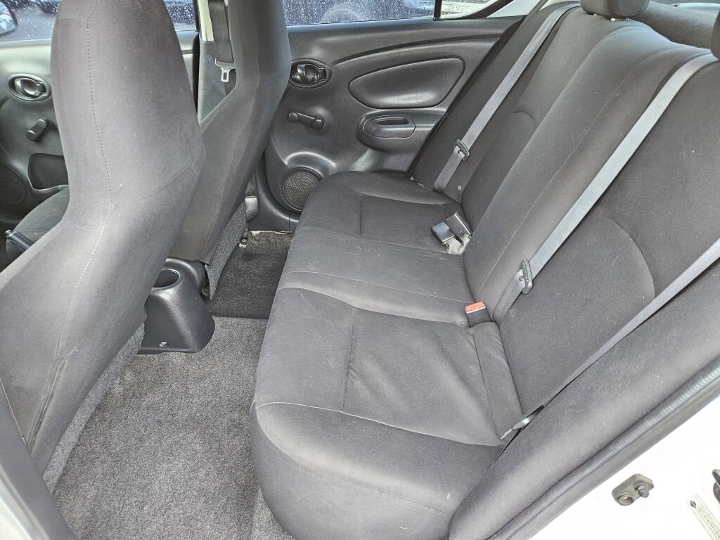 Used 2014 Nissan Versa S FWD image 11
