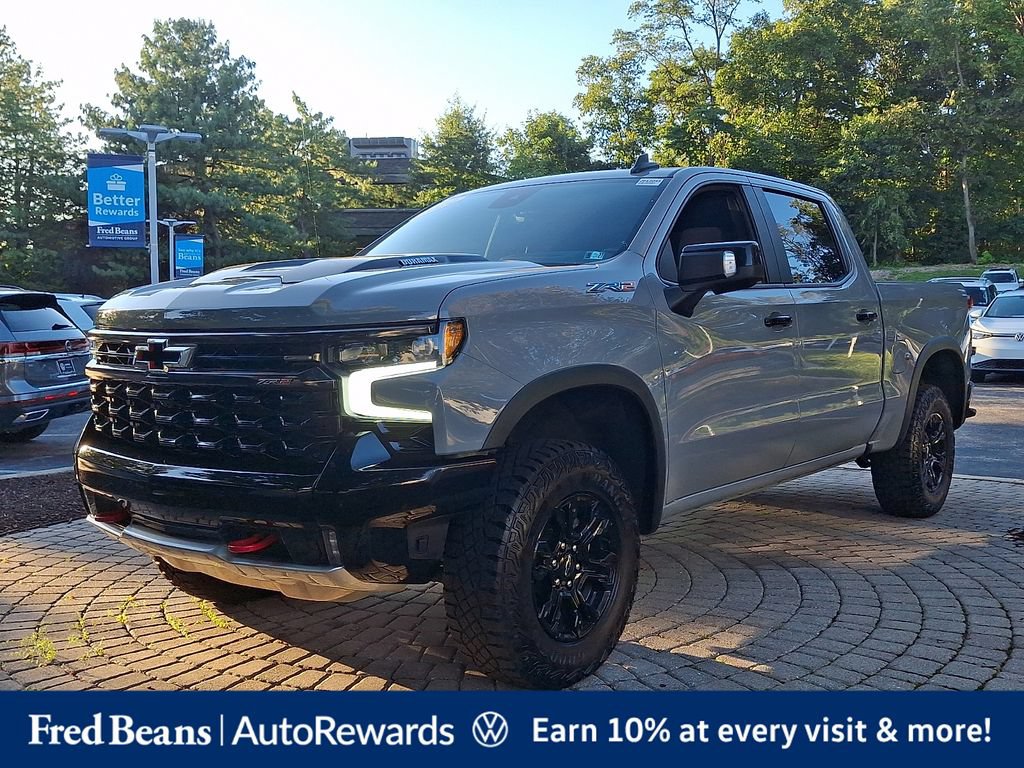 Used 2024 Chevrolet Silverado 1500 ZR2 w/ Technology Package AWD/4WD image 3