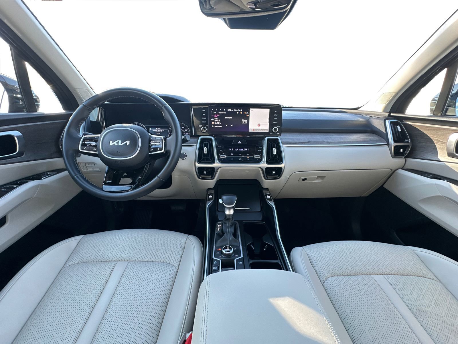 Used 2023 Kia Sorento X-Line EX image 14