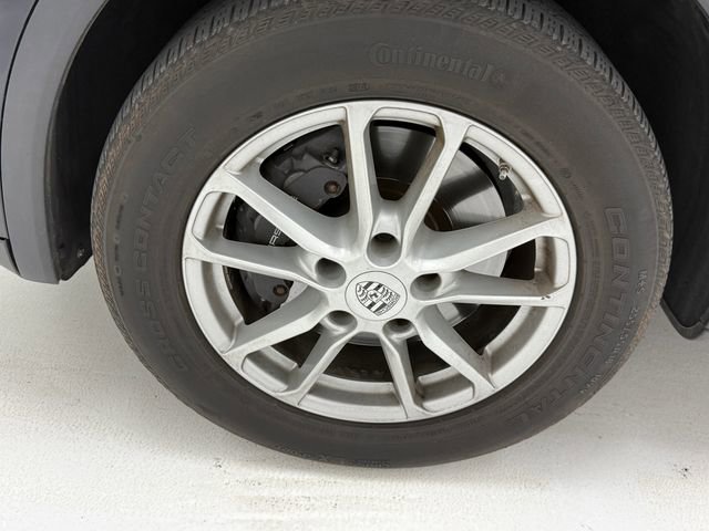 Used 2017 Porsche Cayenne w/ Premium Plus Package AWD/4WD image 6