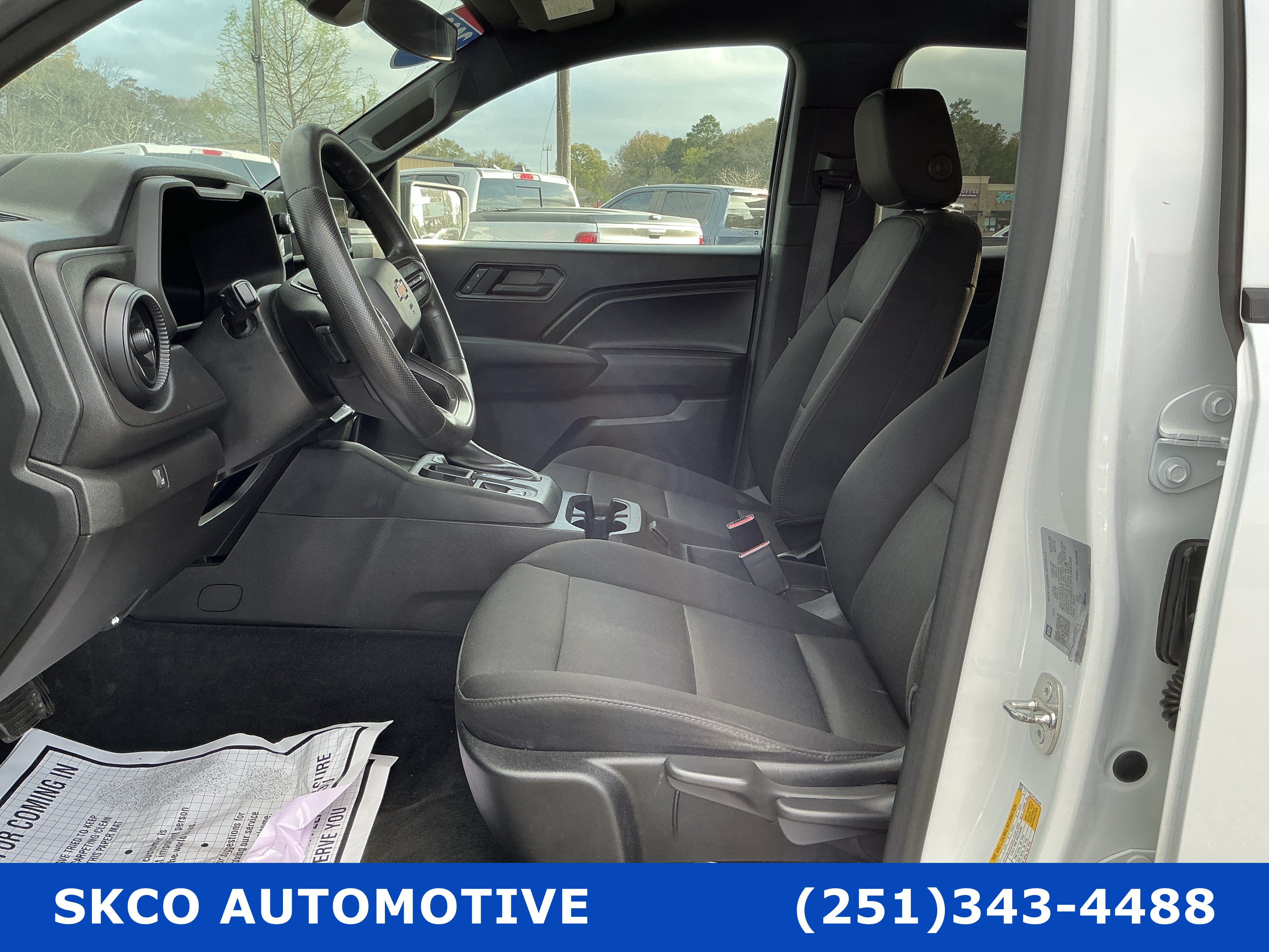 Used 2023 Chevrolet Colorado W/T RWD image 11