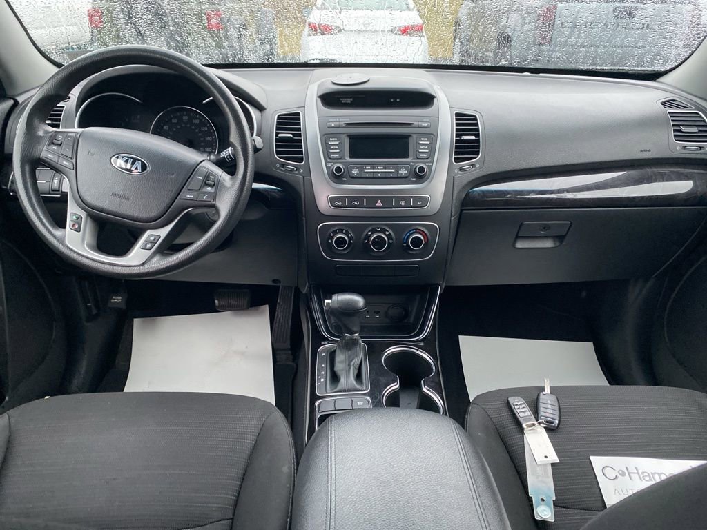 Used 2015 Kia Sorento LX image 19