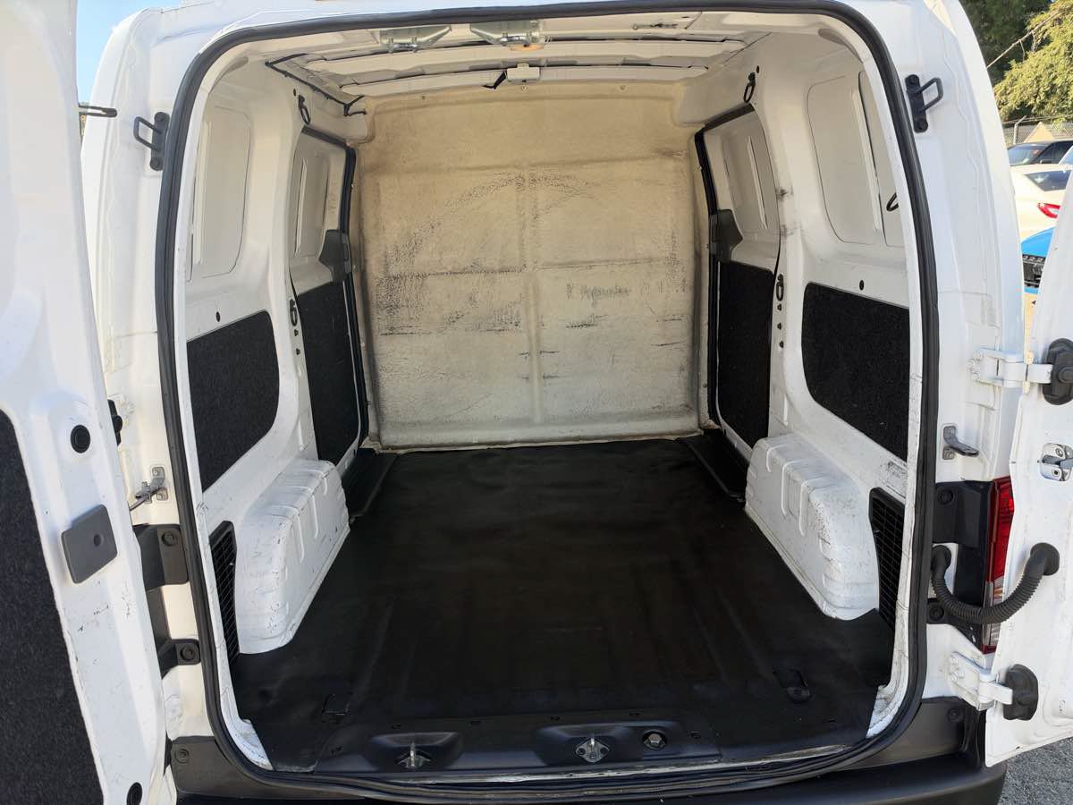 Used 2020 Nissan NV200 S FWD image 15