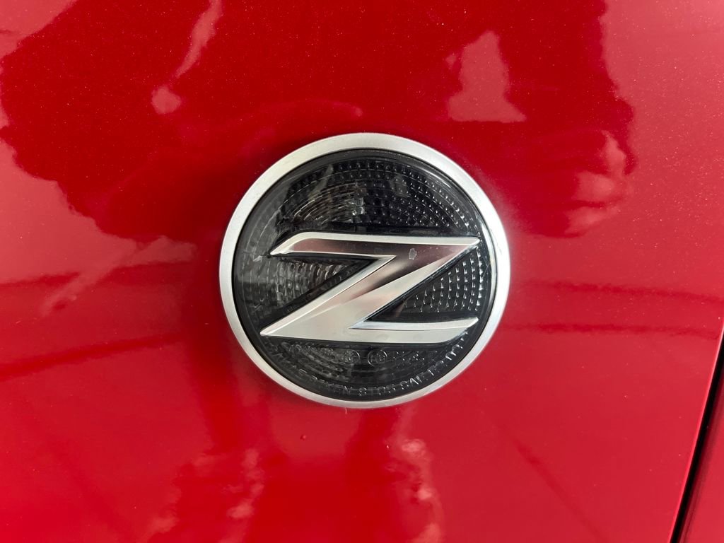 Used 2010 Nissan 370Z Touring w/ Sport Pkg image 29