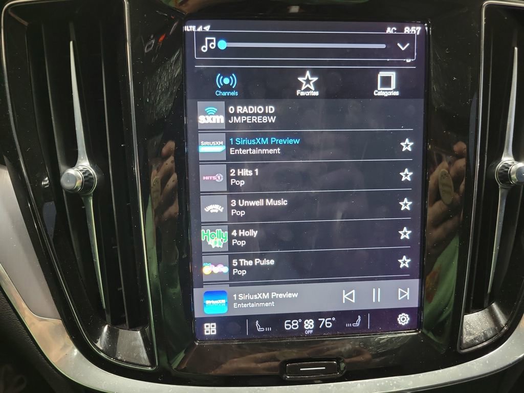 Used 2024 Volvo S60 B5 Core image 33