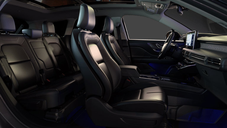 New 2023 Lincoln Corsair Reserve w/ Equipment Group 202A AWD/4WD image 27