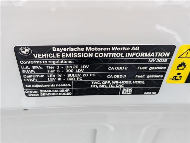 Used 2025 BMW 330i Sedan w/ Convenience Package RWD image 17