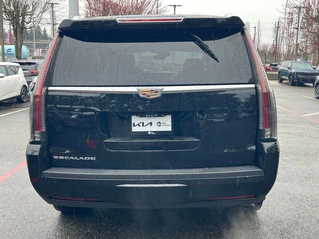 Used 2018 Cadillac Escalade Luxury image 6