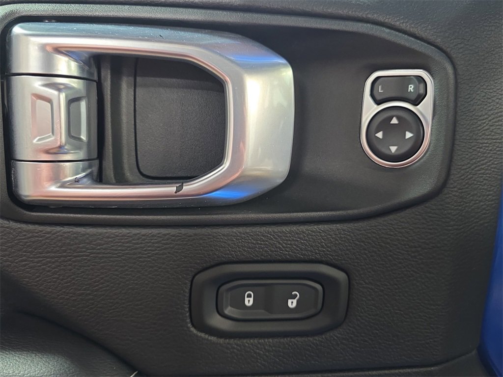 Used 2021 Jeep Gladiator Overland w/ Popular Equipment Package image 27