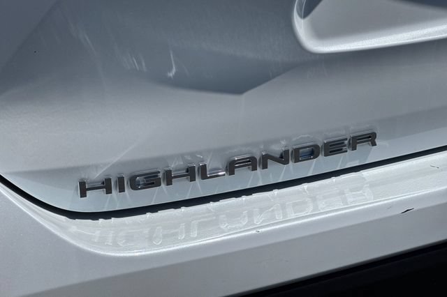 Used 2023 Toyota Highlander XLE FWD image 51