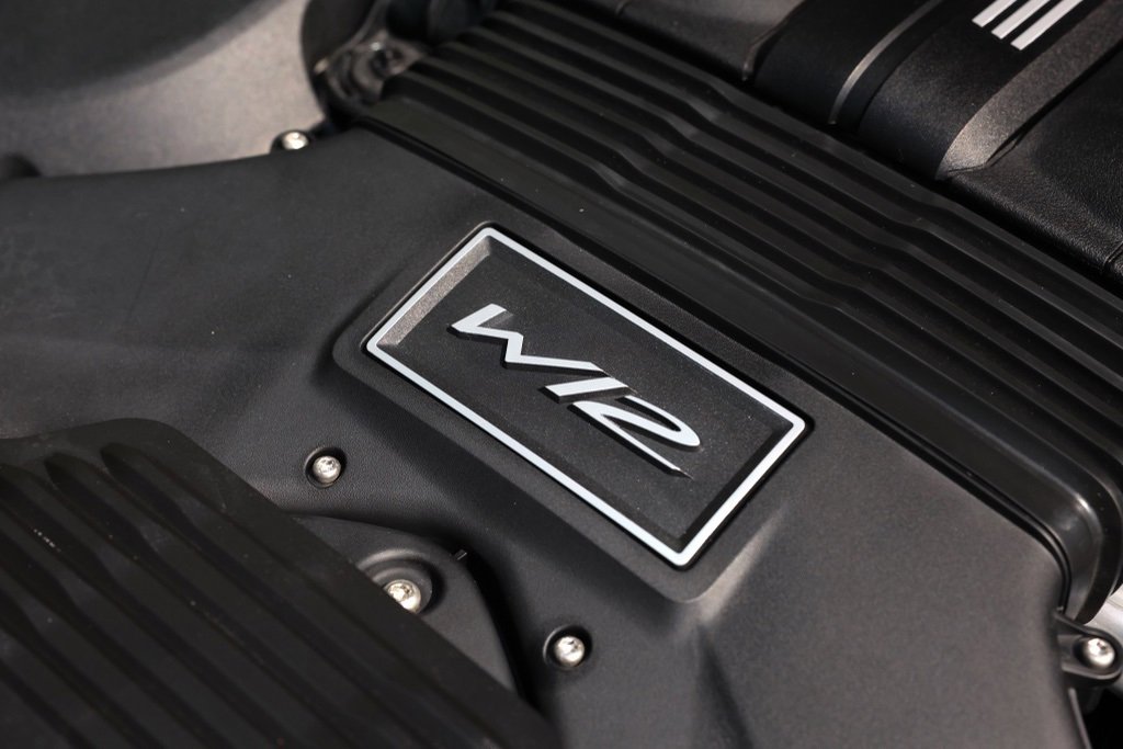 Used 2023 Bentley Bentayga Speed image 43