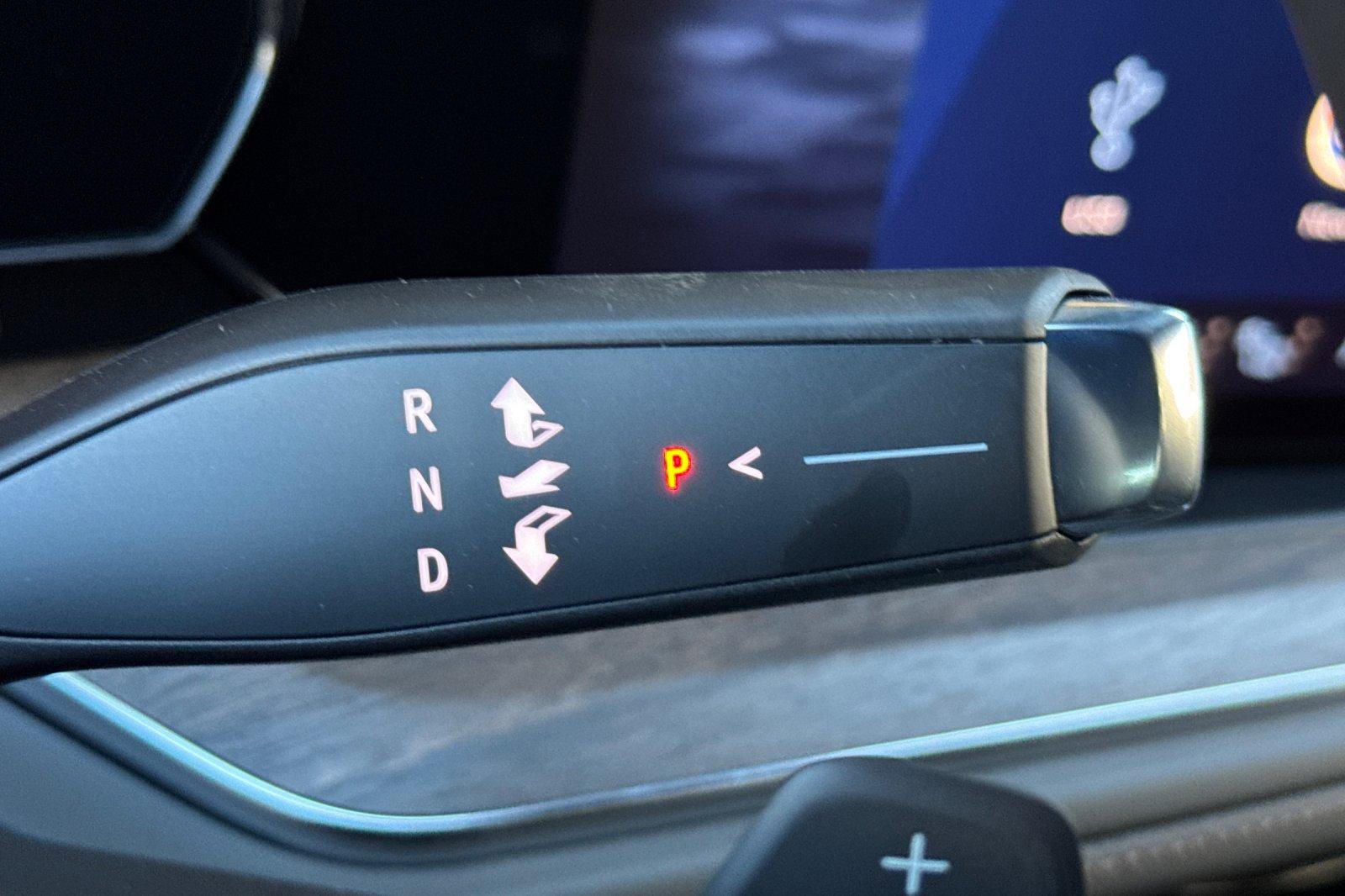 New 2026 Chevrolet Suburban High Country image 30