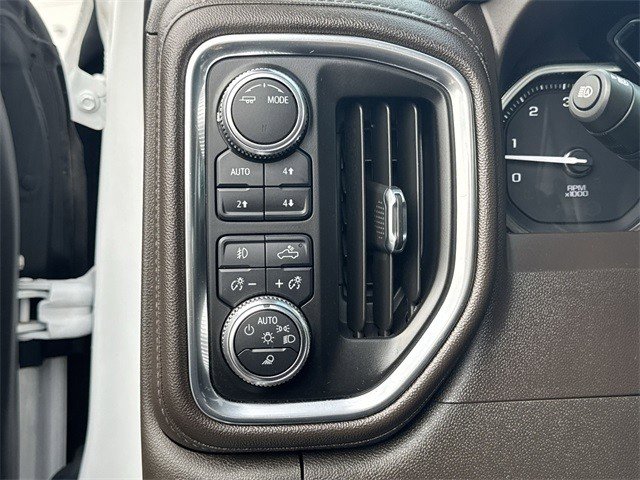 Used 2022 GMC Sierra 1500 Denali w/ Denali Premium Package image 40