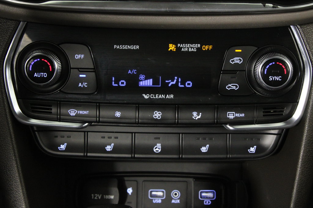 Used 2020 Hyundai Santa Fe Limited FWD image 24