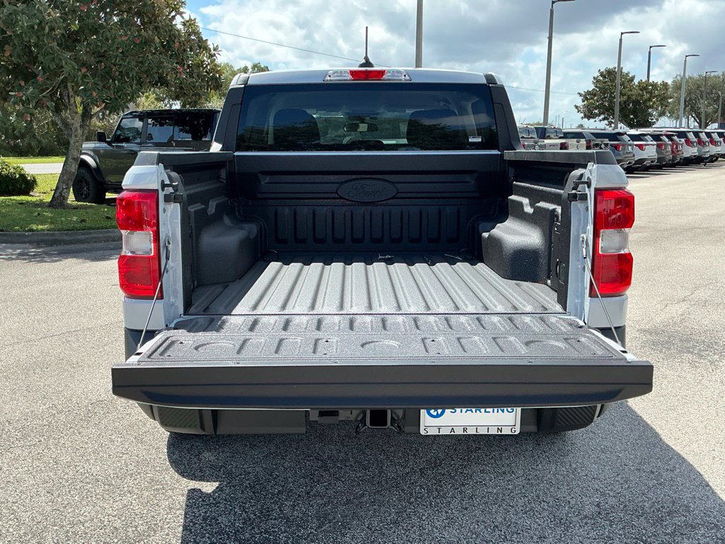 New 2026 Ford Maverick XLT w/ XLT Luxury Package FWD image 17