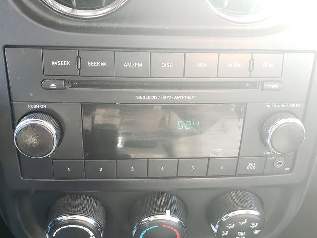 Used 2015 Jeep Patriot Sport w/ Power Value Group AWD/4WD image 22
