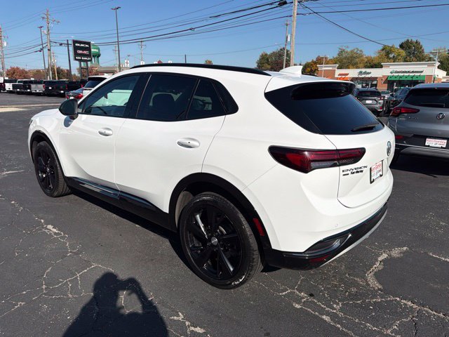 Certified 2021 Buick Envision Essence w/ Sport Touring Package AWD/4WD image 4