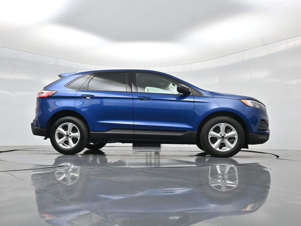 Used 2024 Ford Edge SE AWD/4WD image 2