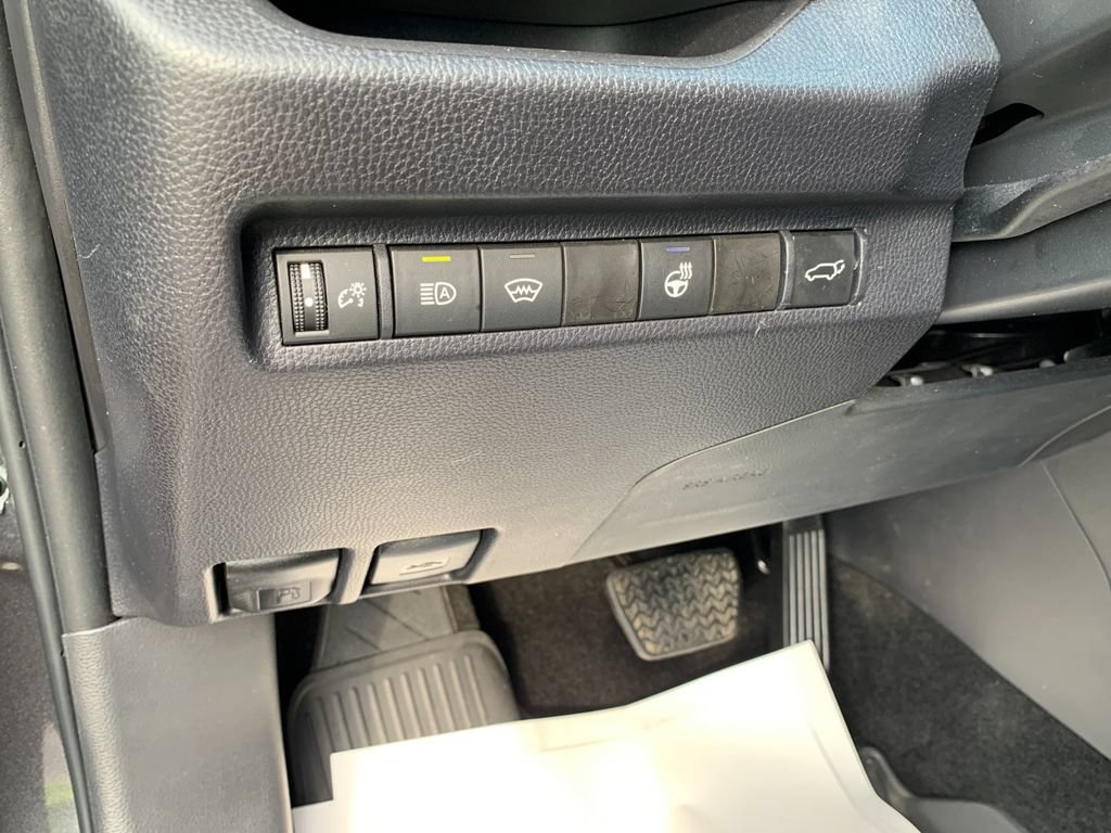 Used 2024 Toyota RAV4 XLE Premium w/ Weather Package AWD/4WD image 31