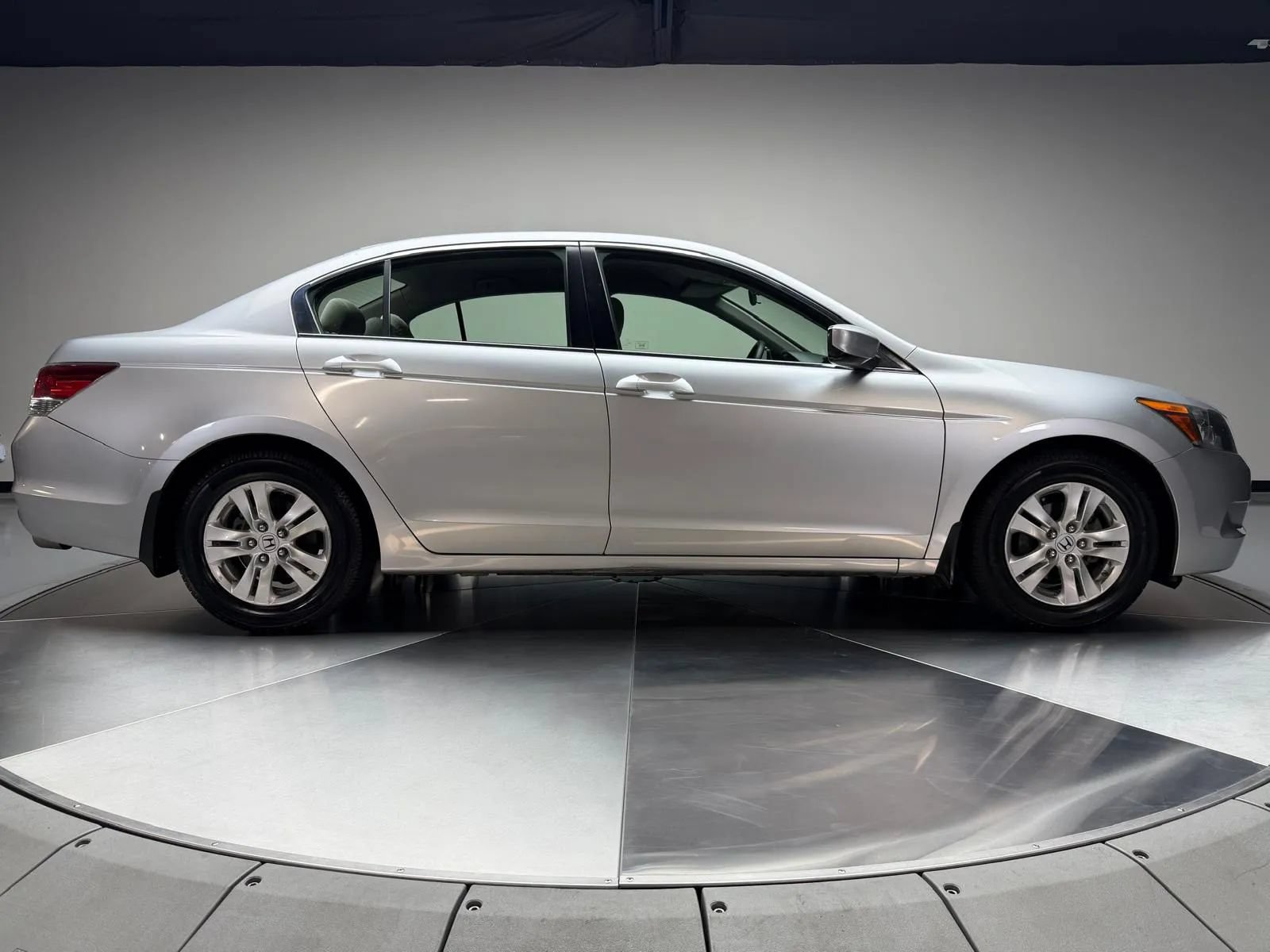 Used 2008 Honda Accord LX-P image 6