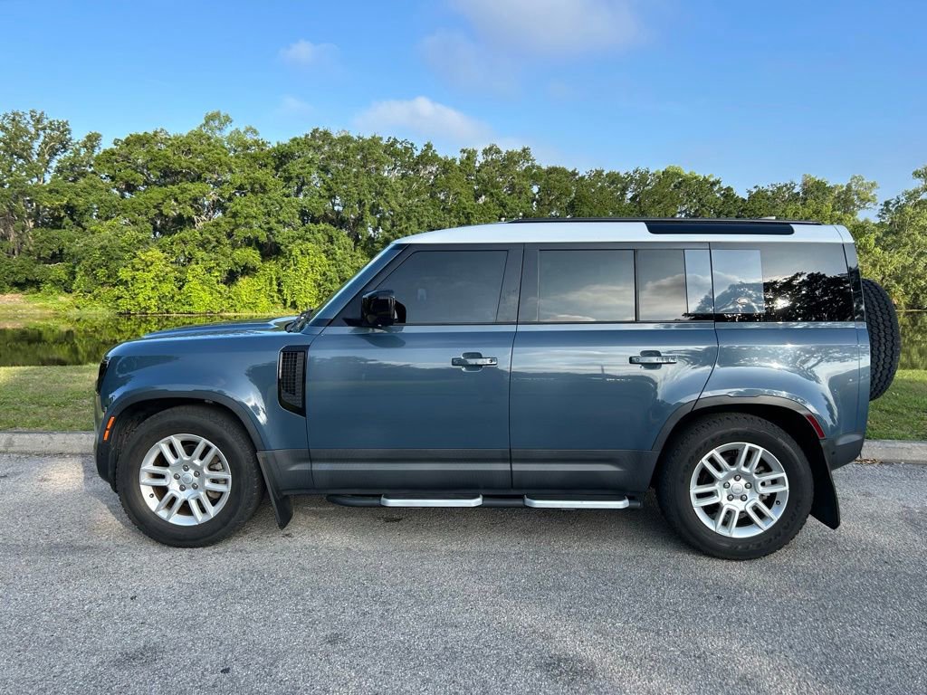 Used 2022 Land Rover Defender 110 S AWD/4WD image 3