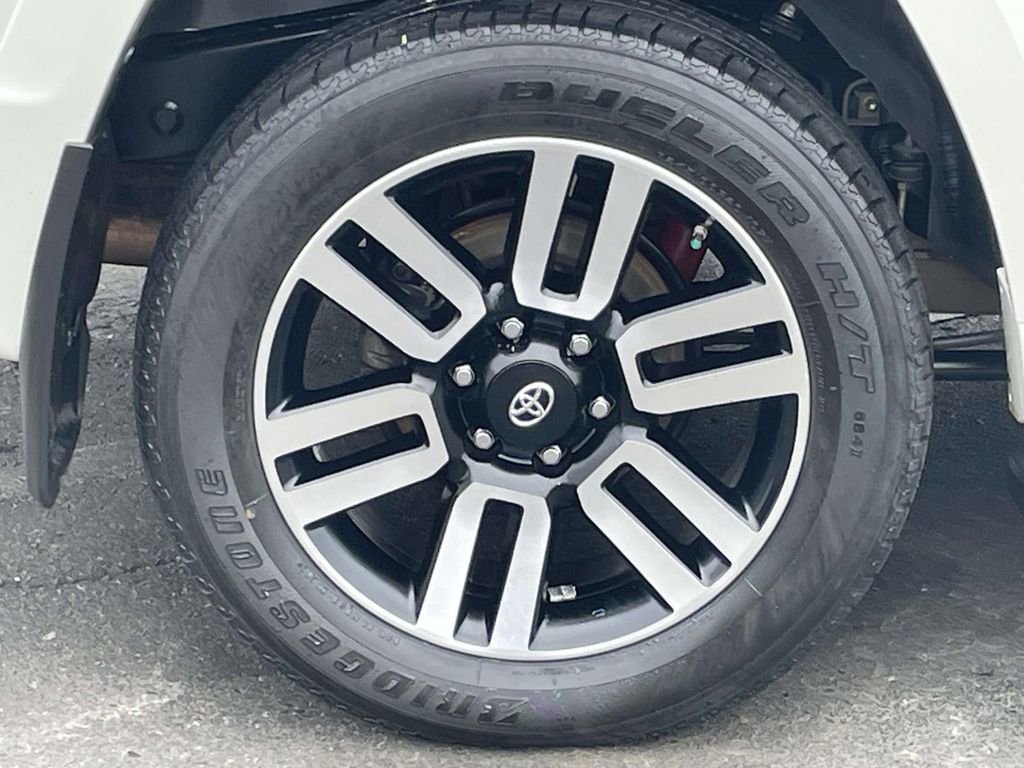 Used 2020 Toyota 4Runner Limited image 12