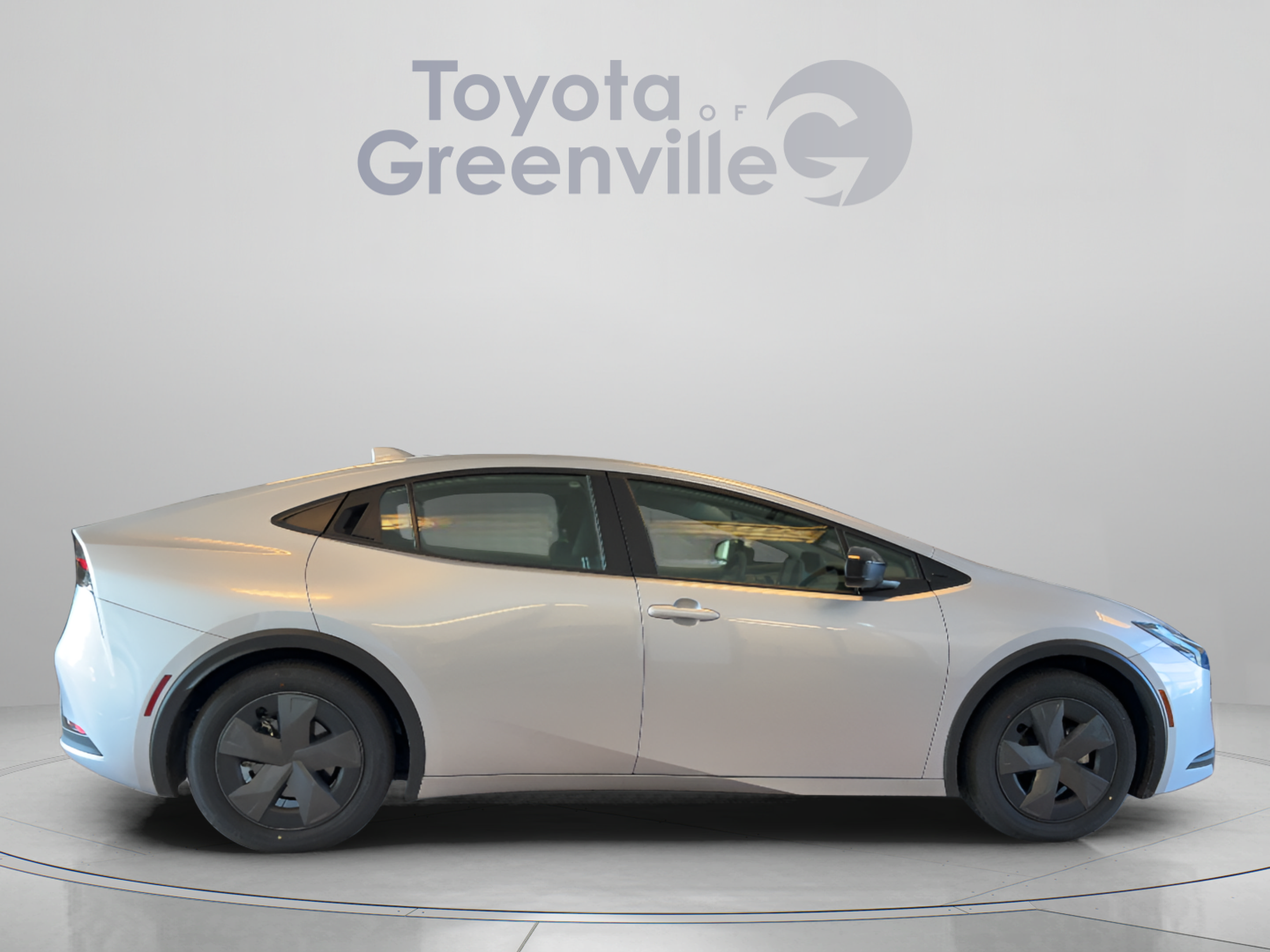 Certified 2025 Toyota Prius LE FWD image 7