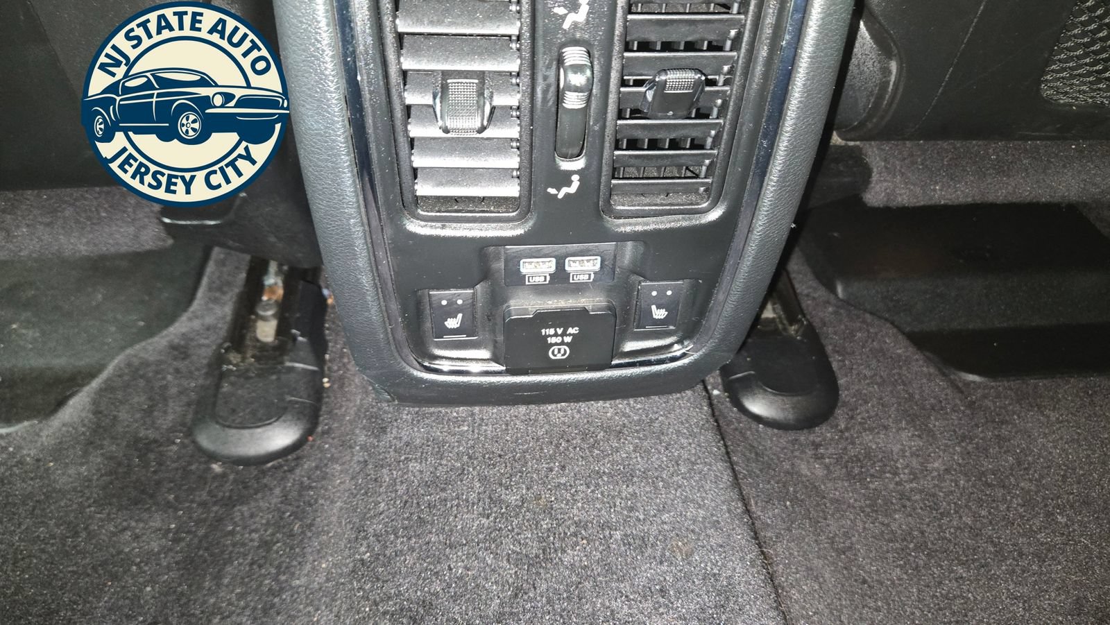 Used 2017 Jeep Grand Cherokee Overland AWD/4WD image 34