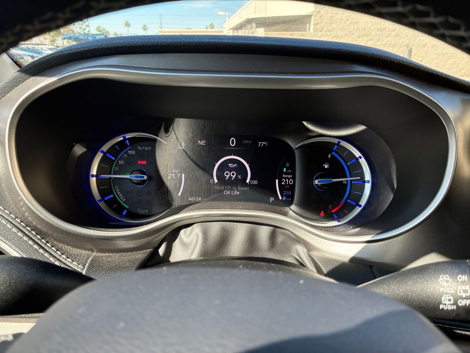 Used 2023 Chrysler Pacifica Touring-L image 43