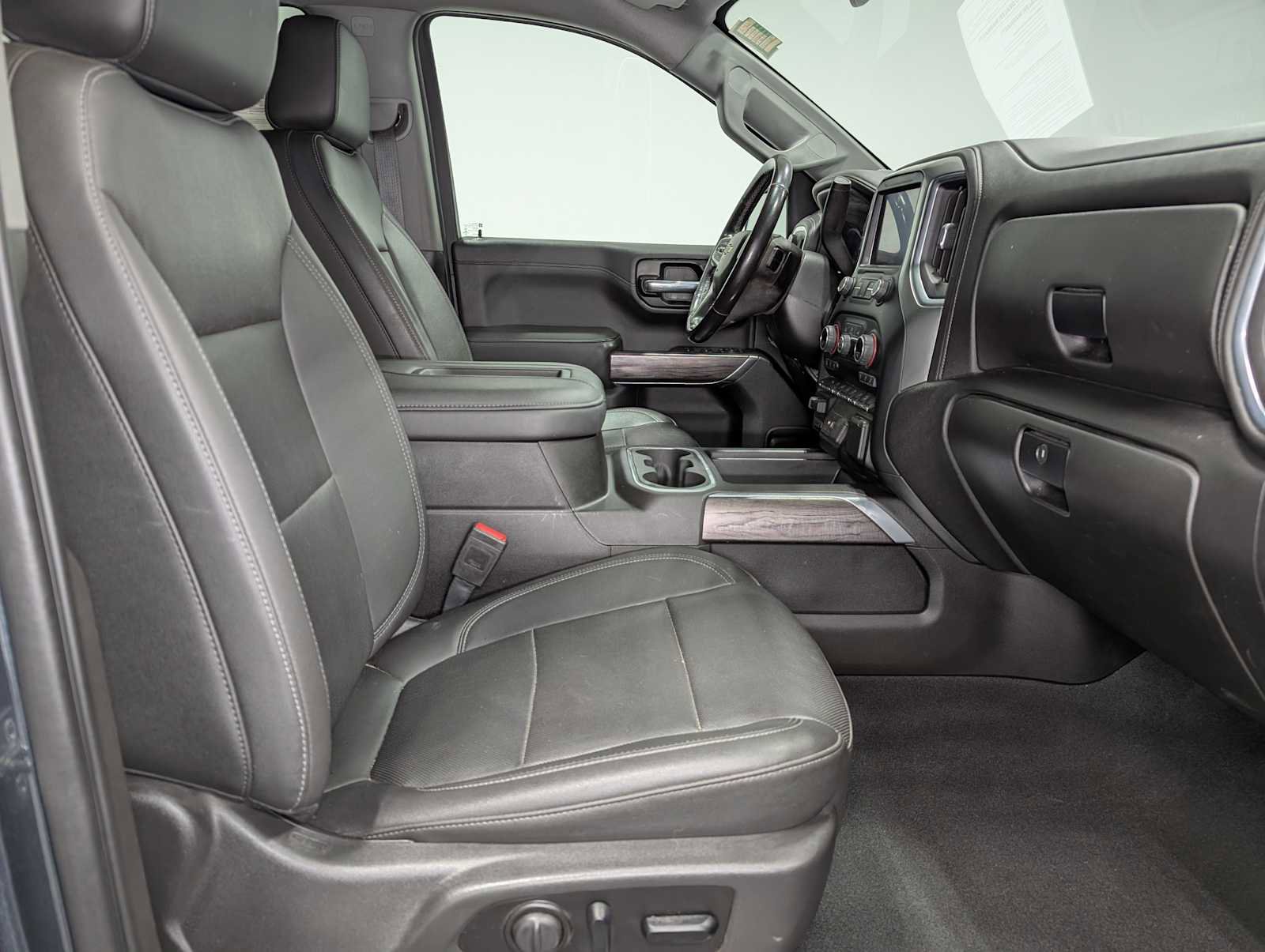 Certified 2021 Chevrolet Silverado 1500 LTZ w/ Z71 Off-Road Package image 33