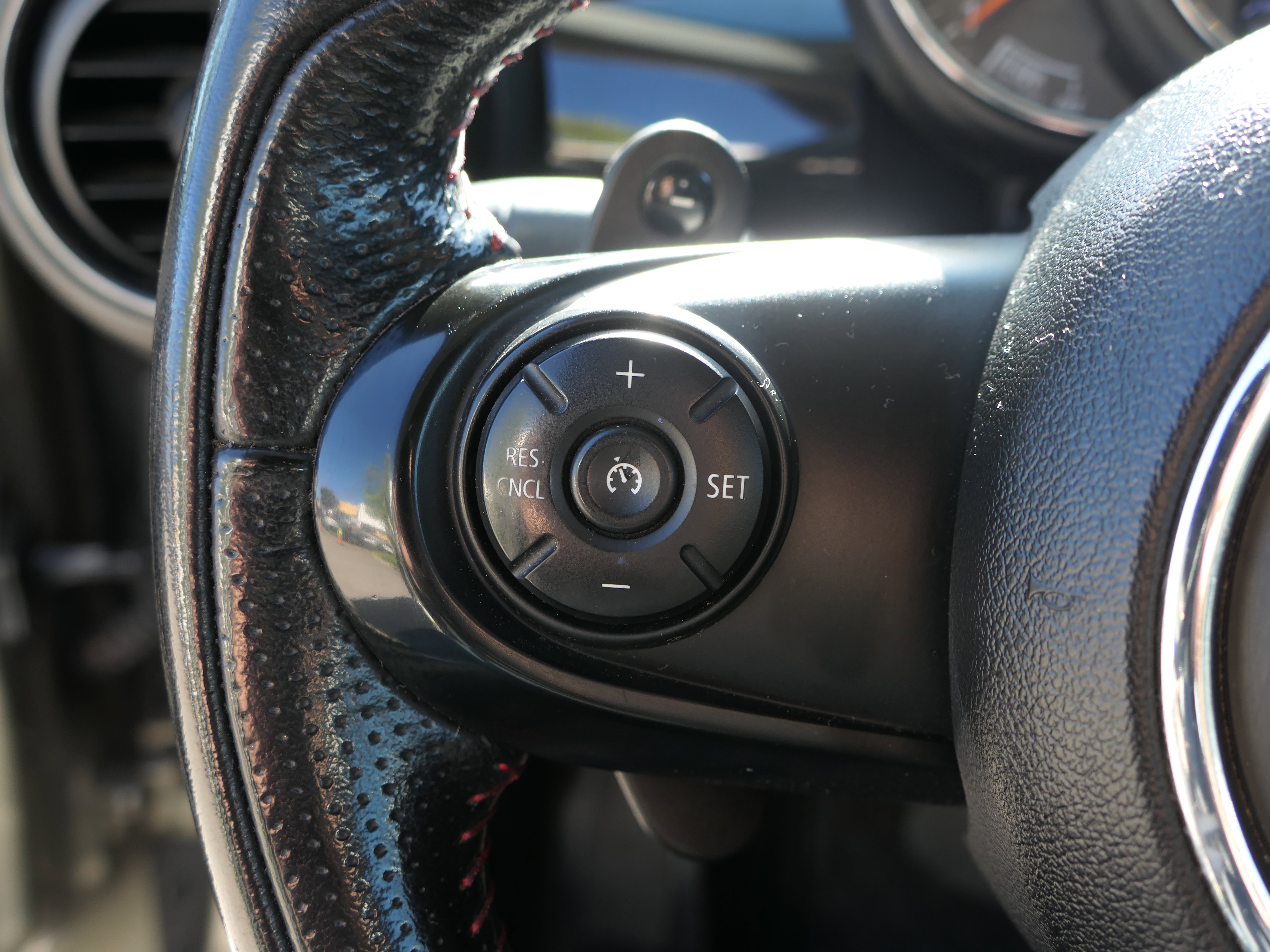 Used 2019 MINI Cooper S w/ Premium Package FWD image 15