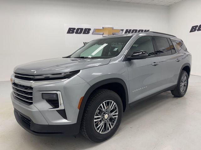 Used 2025 Chevrolet Traverse LT