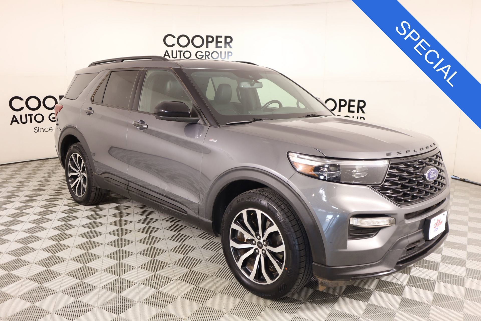 Used 2022 Ford Explorer ST-Line AWD/4WD image 1